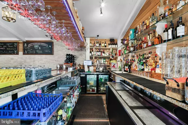 127 S BROAD ST, Nazareth, PA 18064