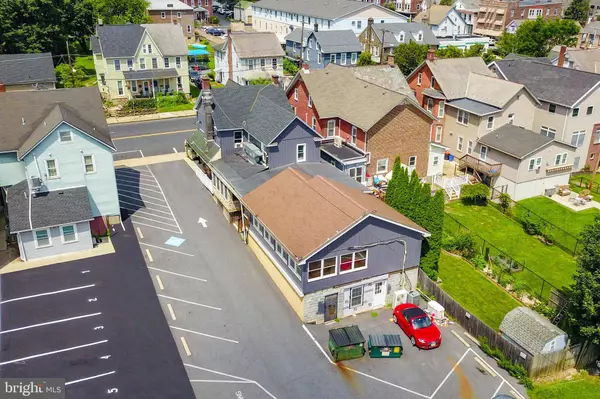 127 S BROAD ST, Nazareth, PA 18064