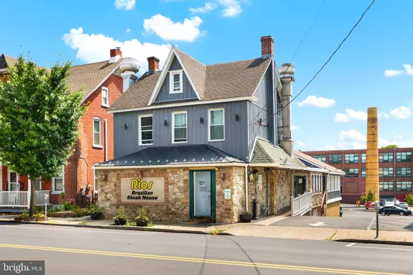 127 S BROAD ST, Nazareth, PA 18064