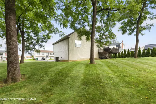 700 Oakwood ST, Easton, PA 18045