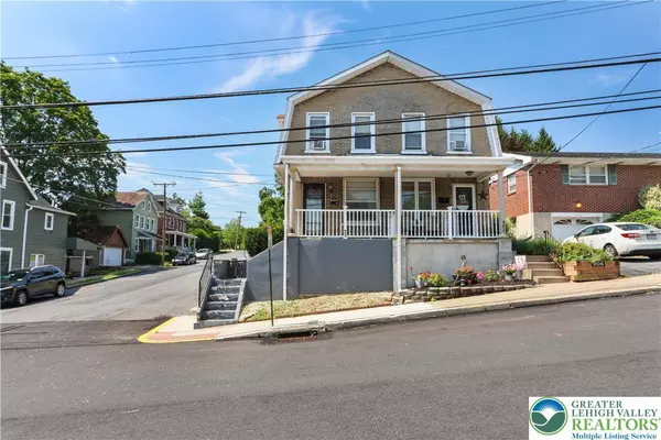 900 Ridge ST, West Easton Boro, PA 18042