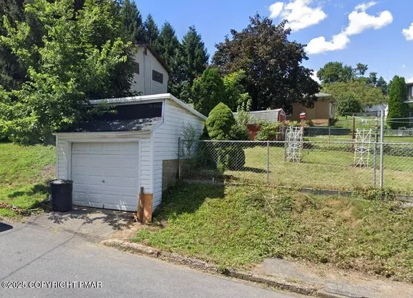 900 Ridge ST, Easton, PA 18042