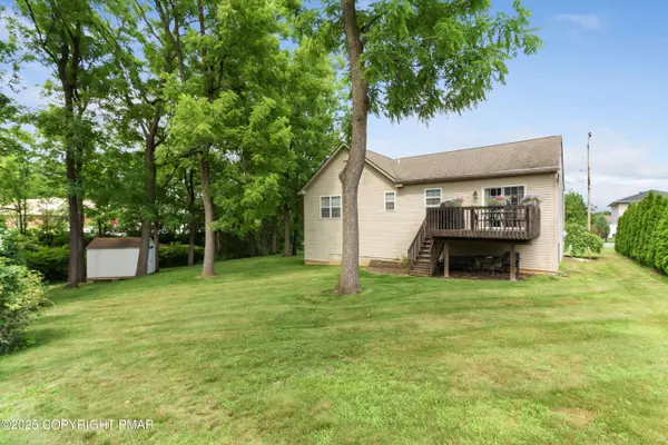 700 Oakwood ST, Easton, PA 18045