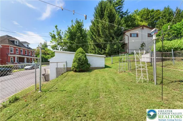 900 Ridge ST, West Easton Boro, PA 18042