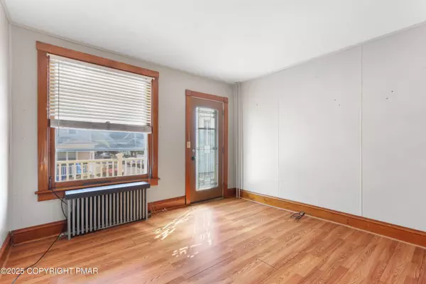 900 Ridge ST, Easton, PA 18042