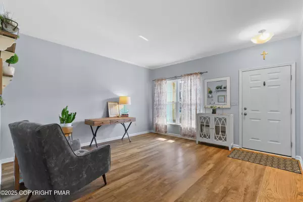 23 Cobblestone DR, Easton, PA 18045