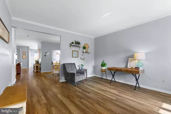 23 COBBLESTONE DR, Easton, PA 18045