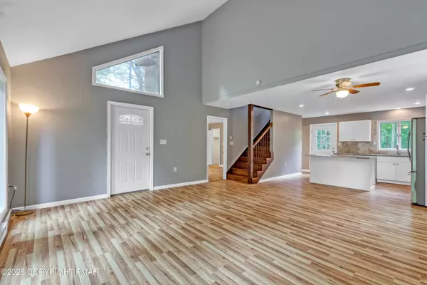 117 Stroud LN, East Stroudsburg, PA 18302