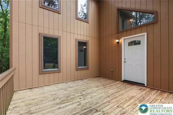 117 Stroud LN, East Stroudsburg, PA 18302