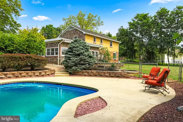 3660 SOUTHWOOD DR, Easton, PA 18045