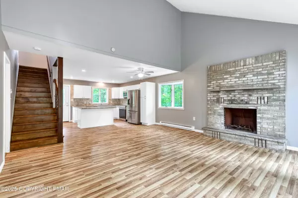 117 Stroud LN, East Stroudsburg, PA 18302