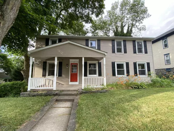 36 Main St, Delaware Water Gap, PA 18327-7700