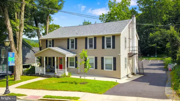 36 MAIN ST, Delaware Water Gap, PA 18327