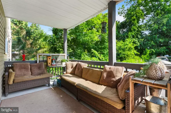 36 MAIN ST, Delaware Water Gap, PA 18327