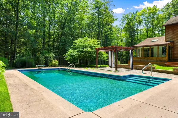 1322 PAR DR, Kunkletown, PA 18058