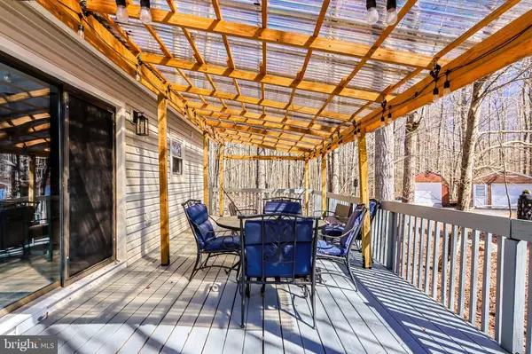 324 STROUD CT, Pocono Lake, PA 18347