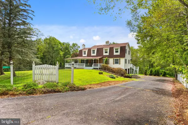 141 EMBILL DR, Blakeslee, PA 18610