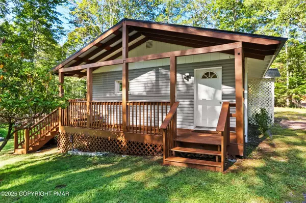 492 Wooddale RD, East Stroudsburg, PA 18302