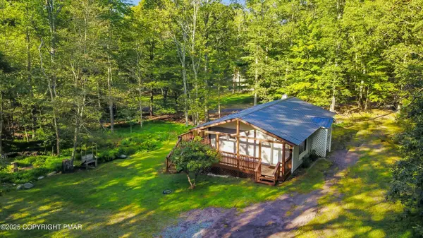 492 Wooddale RD, East Stroudsburg, PA 18302