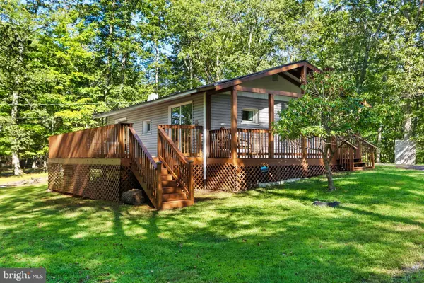 492 WOODDALE RD, East Stroudsburg, PA 18302