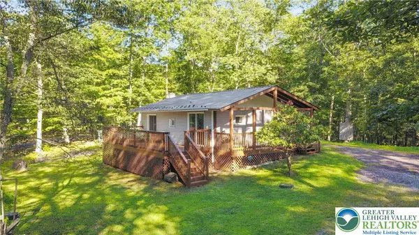 492 Wooddale RD, East Stroudsburg, PA 18302