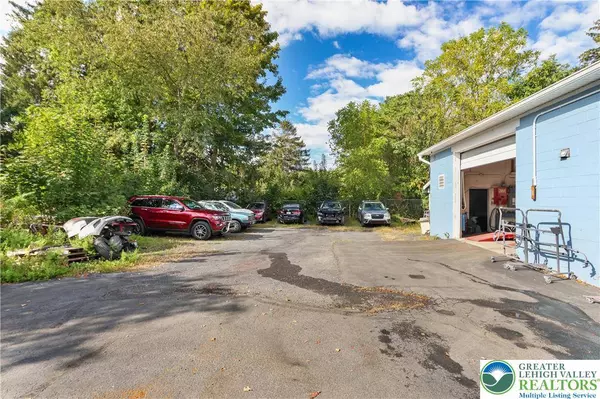 1413 N 5th ST, Stroud Twp, PA 18360