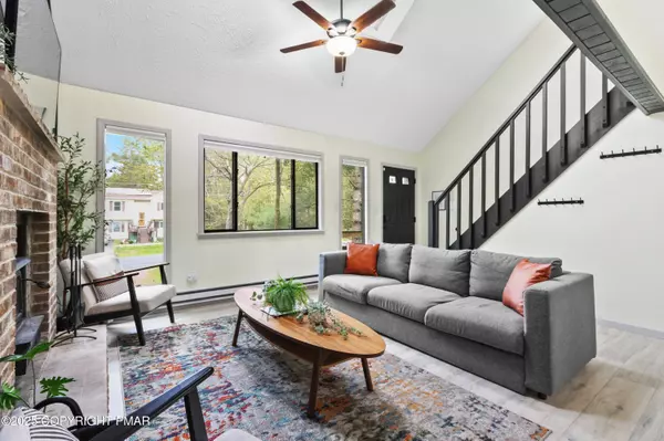 3540 Peak DR, Tobyhanna, PA 18466