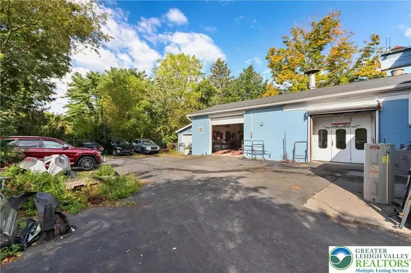 1413 N 5th ST, Stroud Twp, PA 18360