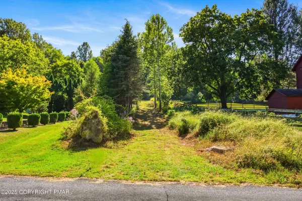 93 Coffeetown RD, Easton, PA 18042