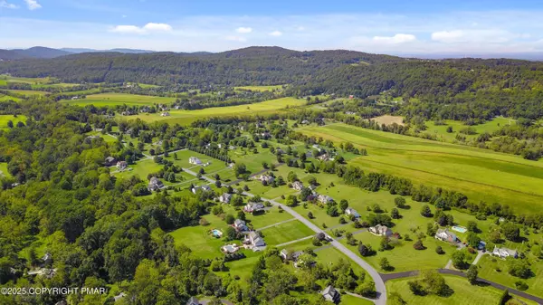 93 Coffeetown RD, Easton, PA 18042