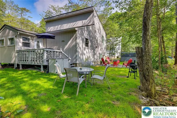 9251 Westwood DR, Coolbaugh Twp, PA 18466