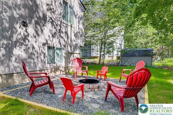 9251 Westwood DR, Coolbaugh Twp, PA 18466