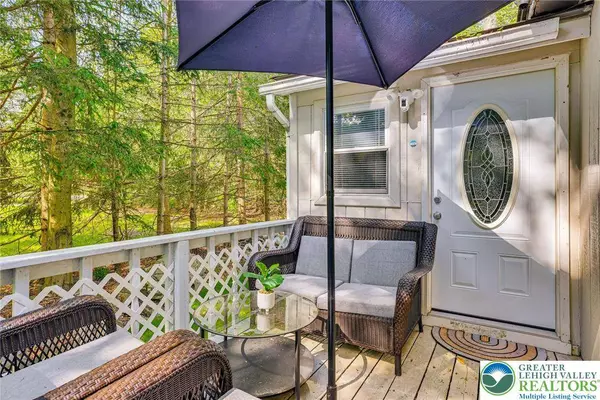 9251 Westwood DR, Coolbaugh Twp, PA 18466