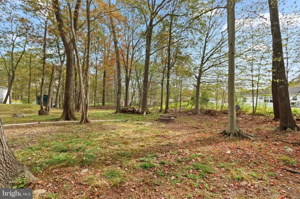 15 SHERMAN DR, Tobyhanna, PA 18466