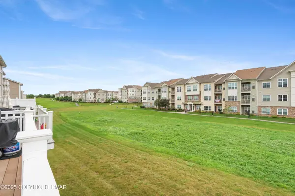 2236 Raya WAY, Easton, PA 18045