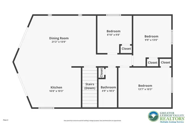 20 Floral DR, Gouldsboro, PA 18424