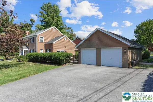 922 Beverly AVE, Bethlehem City, PA 18018