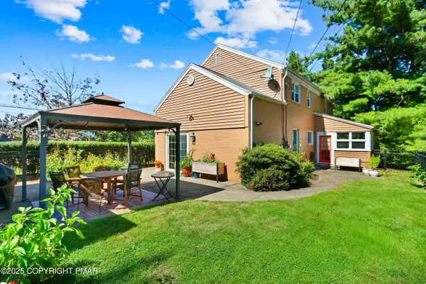 922 Beverly AVE, Bethlehem, PA 18018