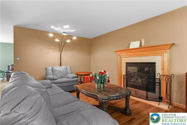 125 Stone Ridge RD, Penn Forest Twp, PA 18210