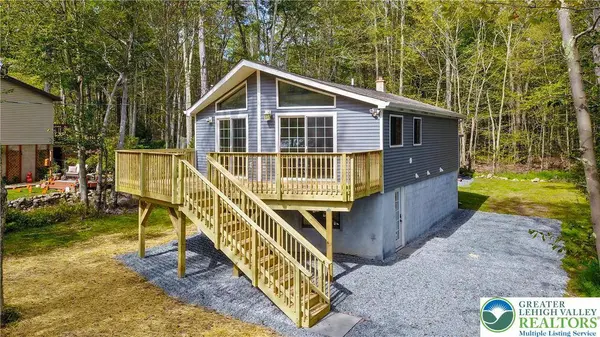 81 Elderberry DR, Gouldsboro, PA 18424