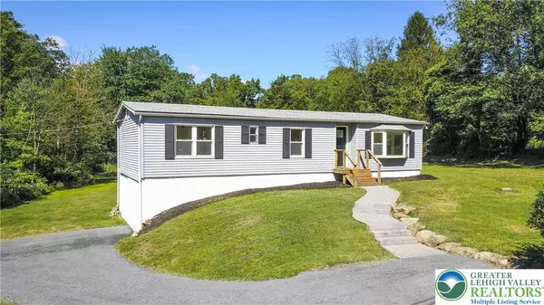 1225 Meyer DR, Lehigh Twp, PA 18088