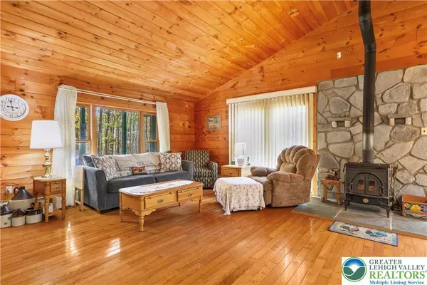 3714 Wysteria LN, Middle Smithfield Twp, PA 18302