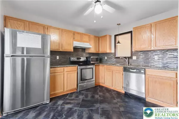 38 Corriere RD, Palmer Twp, PA 18045