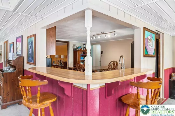 740 Main ST, Coolbaugh Twp, PA 18466