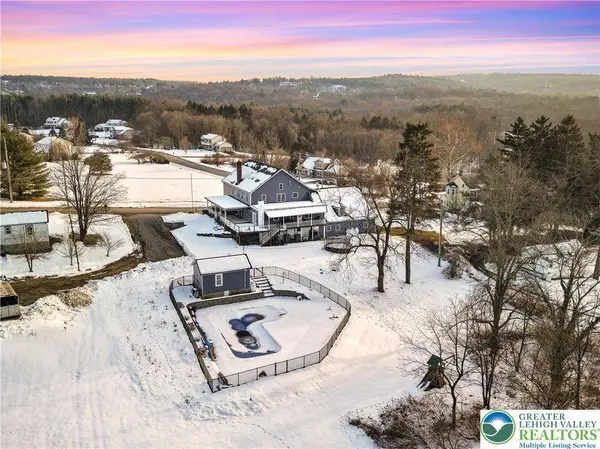 521 Greenview DR, Hamilton Twp, PA 18353