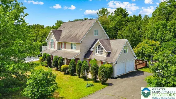 2247 Reo DR, Chestnuthill Twp, PA 18330