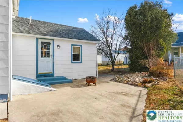 38 E 2nd ST, Alburtis Boro, PA 18011