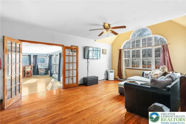 2247 Reo DR, Chestnuthill Twp, PA 18330