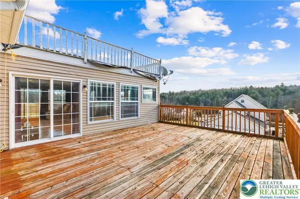 2247 Reo DR, Chestnuthill Twp, PA 18330