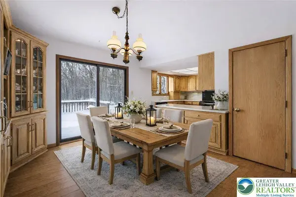 380 Cherry Lane RD, Pocono Twp, PA 18321